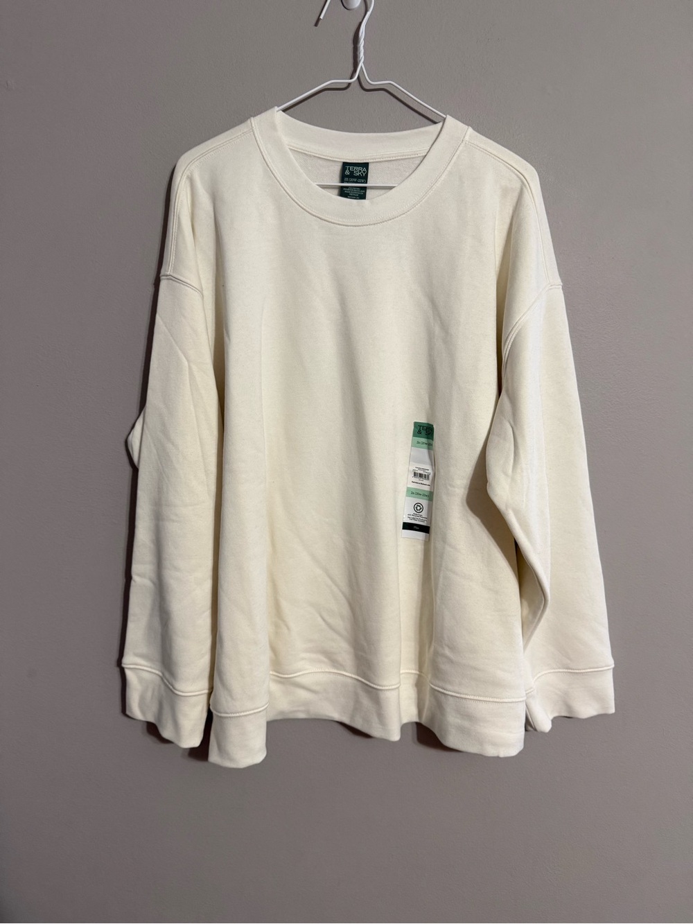 Terra & Sky Women’s Winter White Fleece Sweatshirt 2x